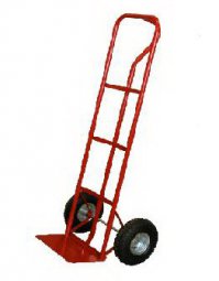 автор видимо тоже купил тележку в леруа мерлене, на которой написано что ее грузоподъемность 100 кг, а колеса которые на ней установлены, сделаны из пластилинового китайского металла, и не выдерживают и 30. Там как раз два надо.