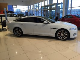 А мне наоборот приятно что я еду и на меня все смотрят