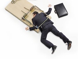 "обвинению в нескольких убийствах, "
честно сомневаюсь что бизнесмену нужно когото убивать