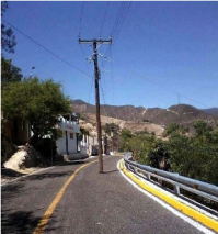 Да он просто дорогу переходил, причём в неположенном месте !