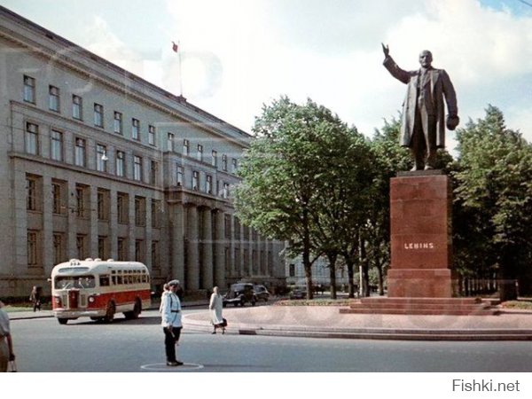 и только небо, только ветер, только радость впереди...