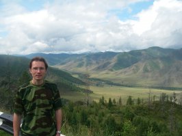 А вот мой Алтай. Испытания грузовиков. На последнем фото оба Камазы, под кабиной МАН прячется шасси с новым камазовским мотором.