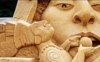 Картинка вызывает сомнение. Дед на китайца никак не тянет. Это скорее ацтек (фото). А стало быть нет доверия и к тексту.