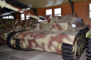 Да,танки прекрасны... Два раза там был.А немцы вот так сейчас выглядят...