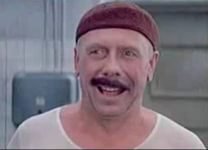 Анатолий Папанов. В 21 год стал инвалидом 3-й группы (получил тяжёлое ранение на войне - осколком срезало пятку на ноге).