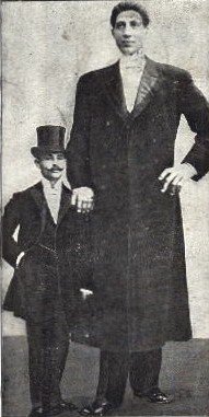 Фёдор Андреевич Махнов-рост 285см: