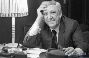 Гениальный человек. Прекрасный актер. Великий клоун. Поклон и вечная память.