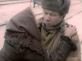 да понял я тебя все.Да,действительно в России самые красивые.Но они же и самые продажные.То есть если ты молод и здоров то кому то из них нужен.А если за 40,среднего достатка и не особо здоров-то и ровесницу-замухрышку найти проблема.
Фильм видел?Уже тогда такая сцена была фантастикой,а сейчас тем более.