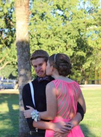 Ну ну! А это следующий день после свадьбы