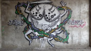 На заброшках много подобного находил