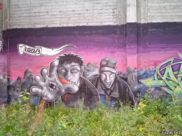 Обожал гулять по этой "недостройке"!!! Там такие граффити шикарные были...