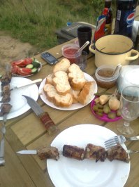 Рыбалка . Но с рёбрышками .