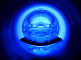 а вот попробуйте угать что это?
и это не ФШ.