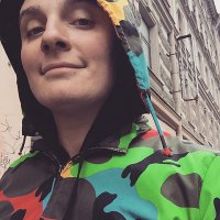 А зачем сюда выложили какого-то пацана-наркошу?
.