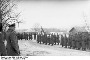 Тут ниже много о французах, так вот они в 1941 под Бородино. Получили сильных там 3,14здюлей и потом после восполнения потерь  занимались карательными операциями на территории УССР и БССР(специализация - жечь деревни с жителями). Во времена СССР политкорректно избегали этого вопроса.