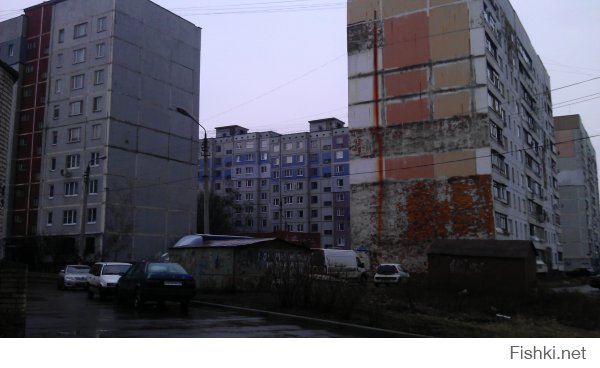 Вот фотографии из спального района, куда автор статьи чуть-чуть не дошёл.