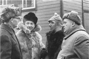 Есть явно постановочные фото. Нормально. Но мне нравится когда снимают в процессе подготовки к работе. Ну, например...