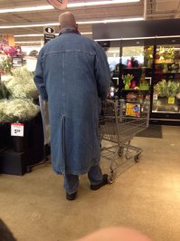 Все-таки, Морфиус вернулся обратно в матрицу...