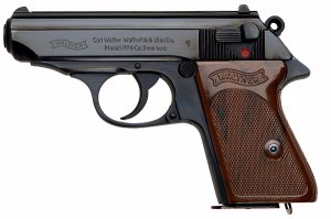 Это не макар, это Walther PPК, штучка конструкции 1929 года.