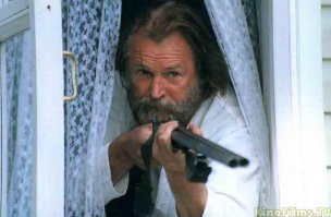 Для меня Любшин навсегда останется Колей из фильма "Кадриль".
"Саня... матттьиво"
"Там 25 ПАЧЕК!"