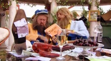 Парень купил обувь бездомному