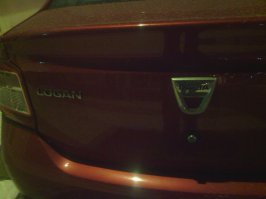 Ну, Сеаты у нас как ездят, так и будут ездить, всё-таки Испания. Да и чего бы им не ездить-то, по сути - те же Фольксвагены, можно в игру играть "Найди 10 отличий". А Рено в Европе, кстати, стесняется Логаны, Дастеры и Сандеро под своим брэндом продавать - румынской Дачии спихнула эту почётную миссию, хотя их тут тоже навалом, в отличие от китайцев. Такие дела.