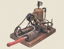 Я один вижу главный тормозной цилиндр от Жигулей? Господи, да из каких деталей и от чего собирали ВАЗы!?...