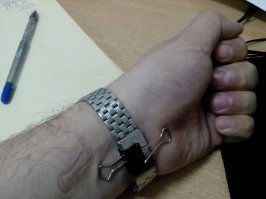Сломалась застежка на браслете часов. Всё,я  починил!